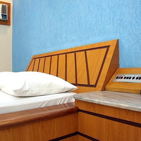 Motel Passport Guaratinguetá Eksteriør bilde